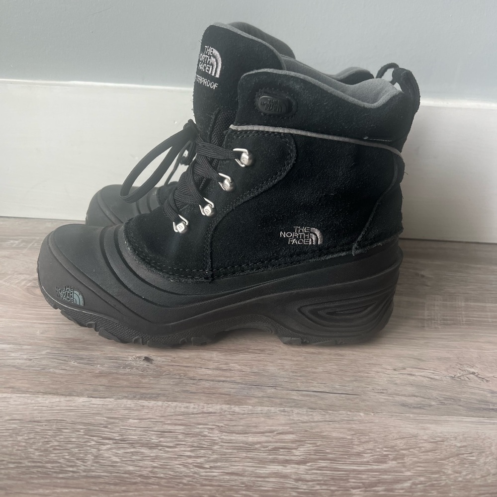 The North Face Kids Black Snow Boots